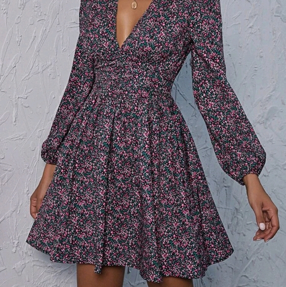 Dress - Picture 1 of 2